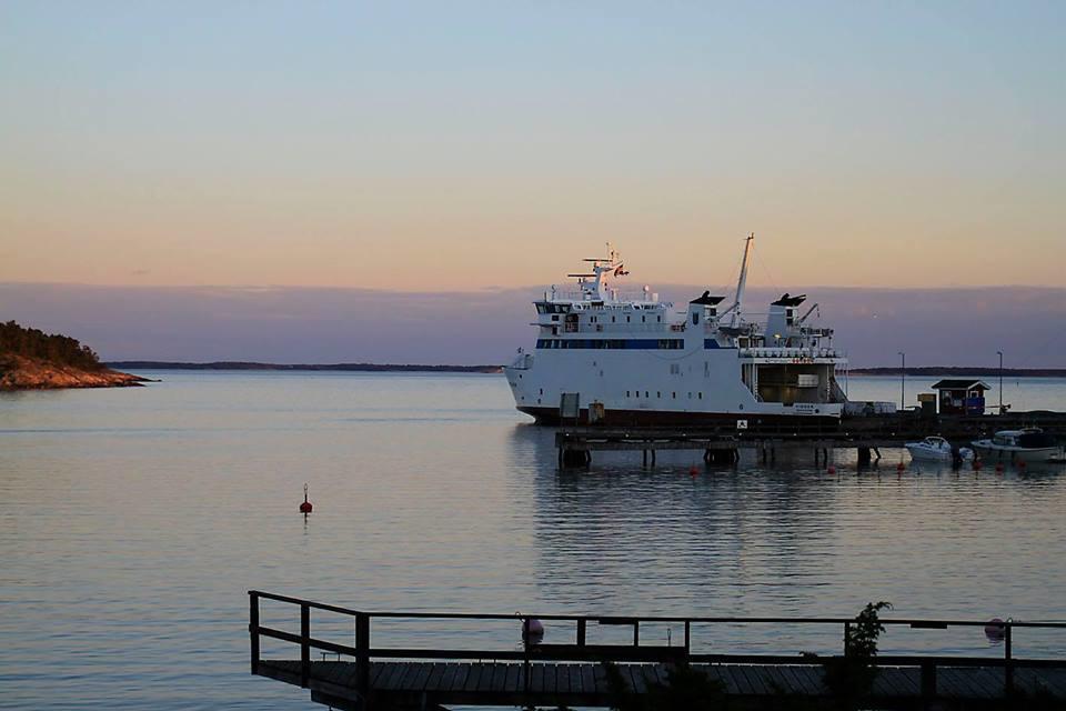 Vuosnaisten Meriasema Kustavi Esterno foto